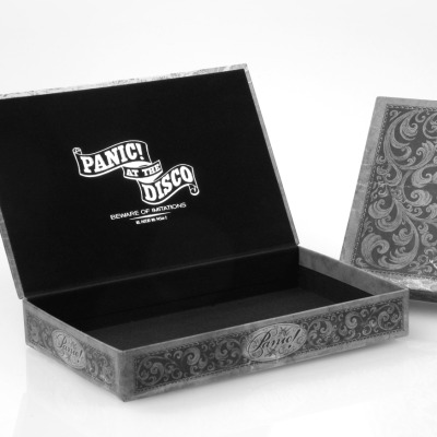 Panic-at-the-disco-collectors-box-2