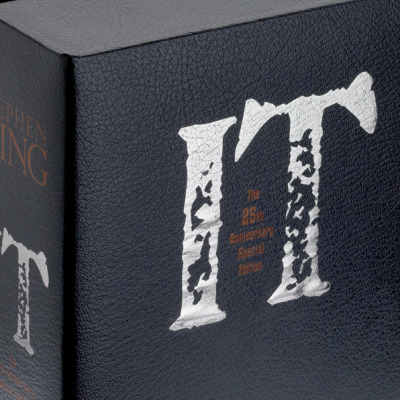 Stephen-king-it-book-slipcase-2