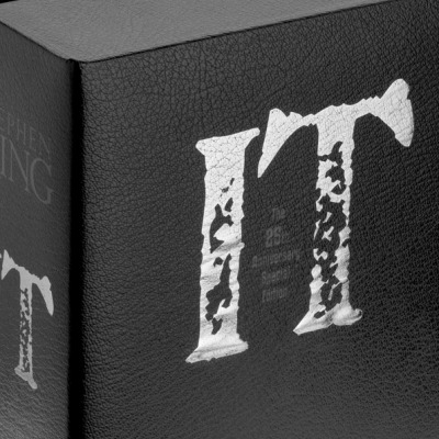 Stephen-king-it-book-slipcase-2
